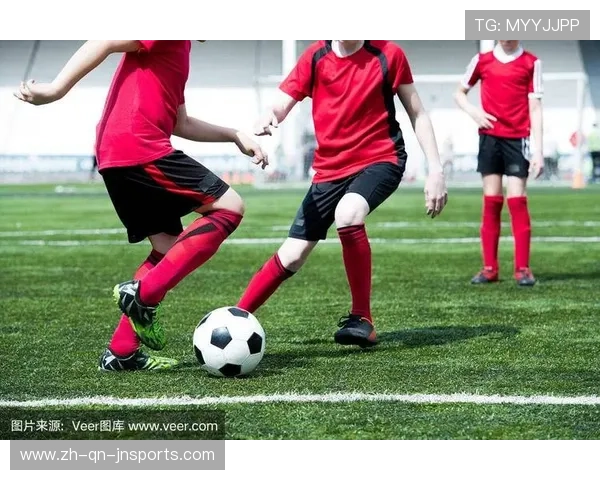 足球神经反应训练是否有助于提高球员在比赛中瞬时反应与判断速度